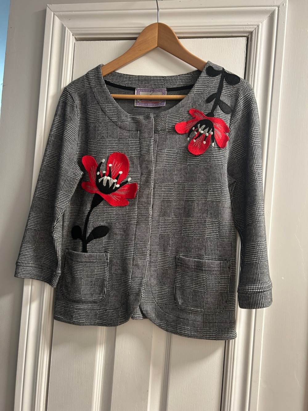 Stylish women’s jacket - Round neck.